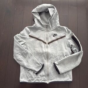 Nike tech fleece zip up hoodie boys size M